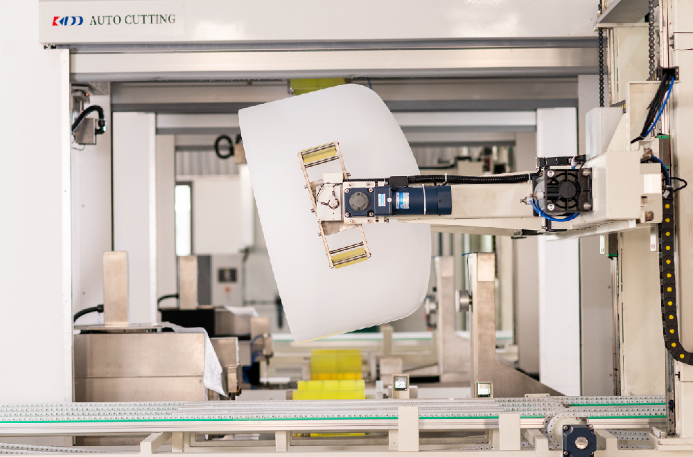 tyc5997太阳集团与ATSC SOLARTECH合作，树立石英坩埚技术典范，共筑全球智能制造供应链